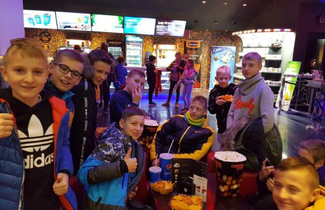 Wyjście do kina na film „Młody renifer Alex”