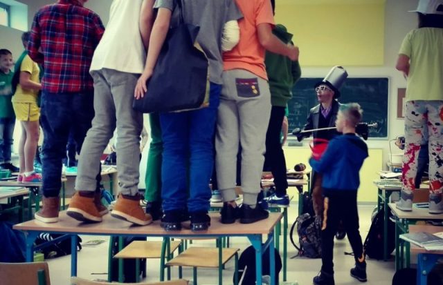 Burzymy szkolne fasady. W roli czarodzieja czekolady
